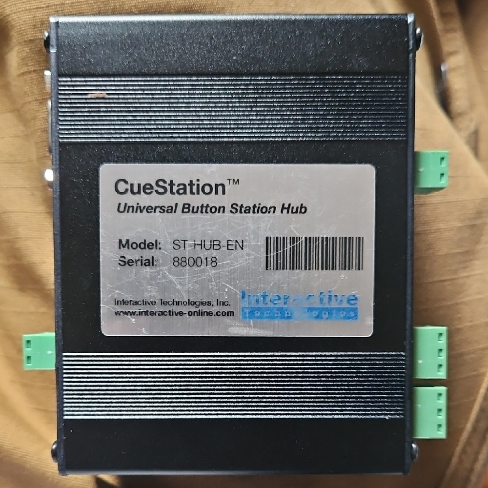 CueStation Universal Button Station Hub